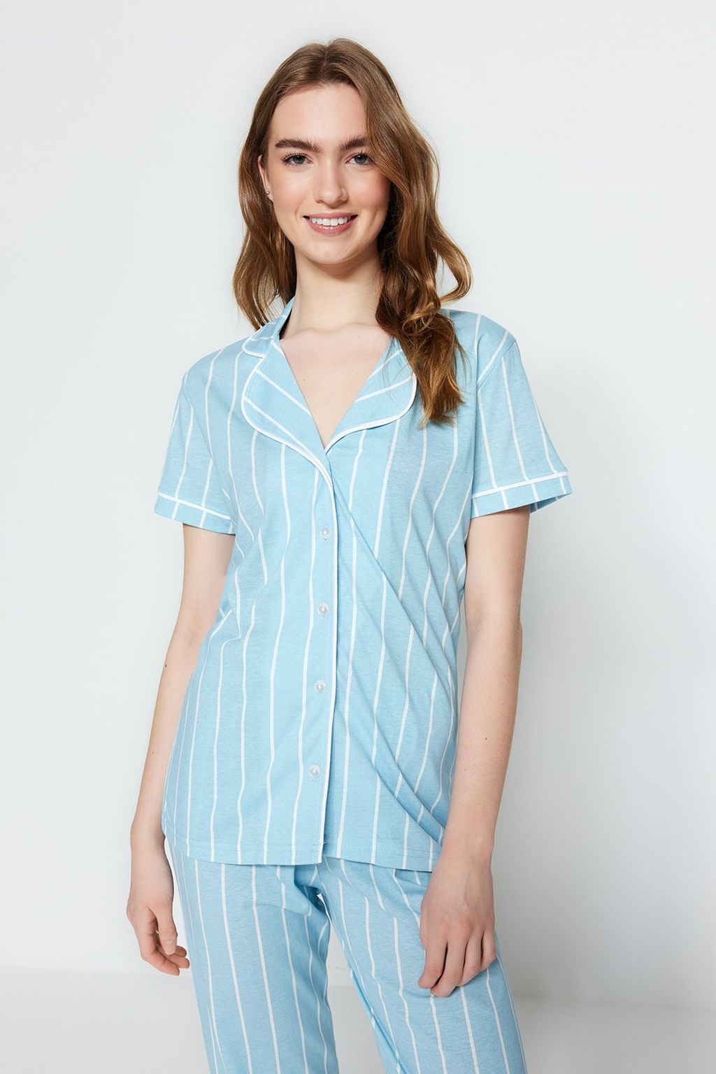 Trendyolmilla Pembe Cizgili Biye Detayl? Uyku Bantl? Orme Pijama Tak?m? THMSS21PT1225