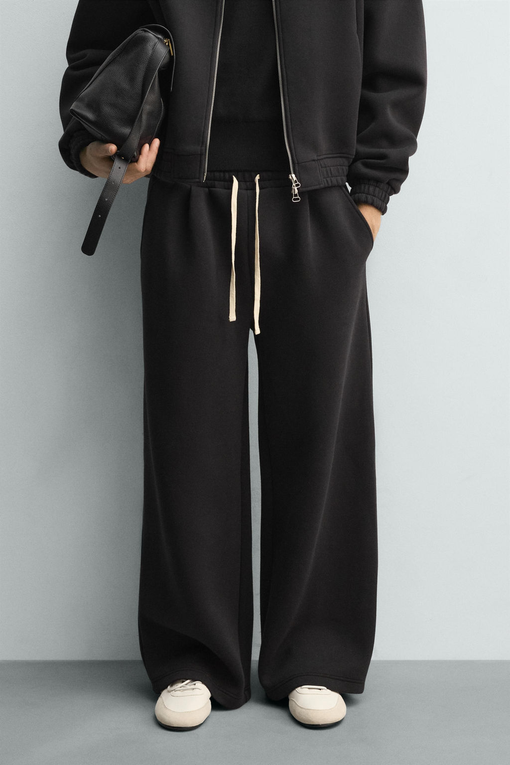 PANTAL?N JOGGER T?CNICO PLIEGUES / Negro - Zara фото 2