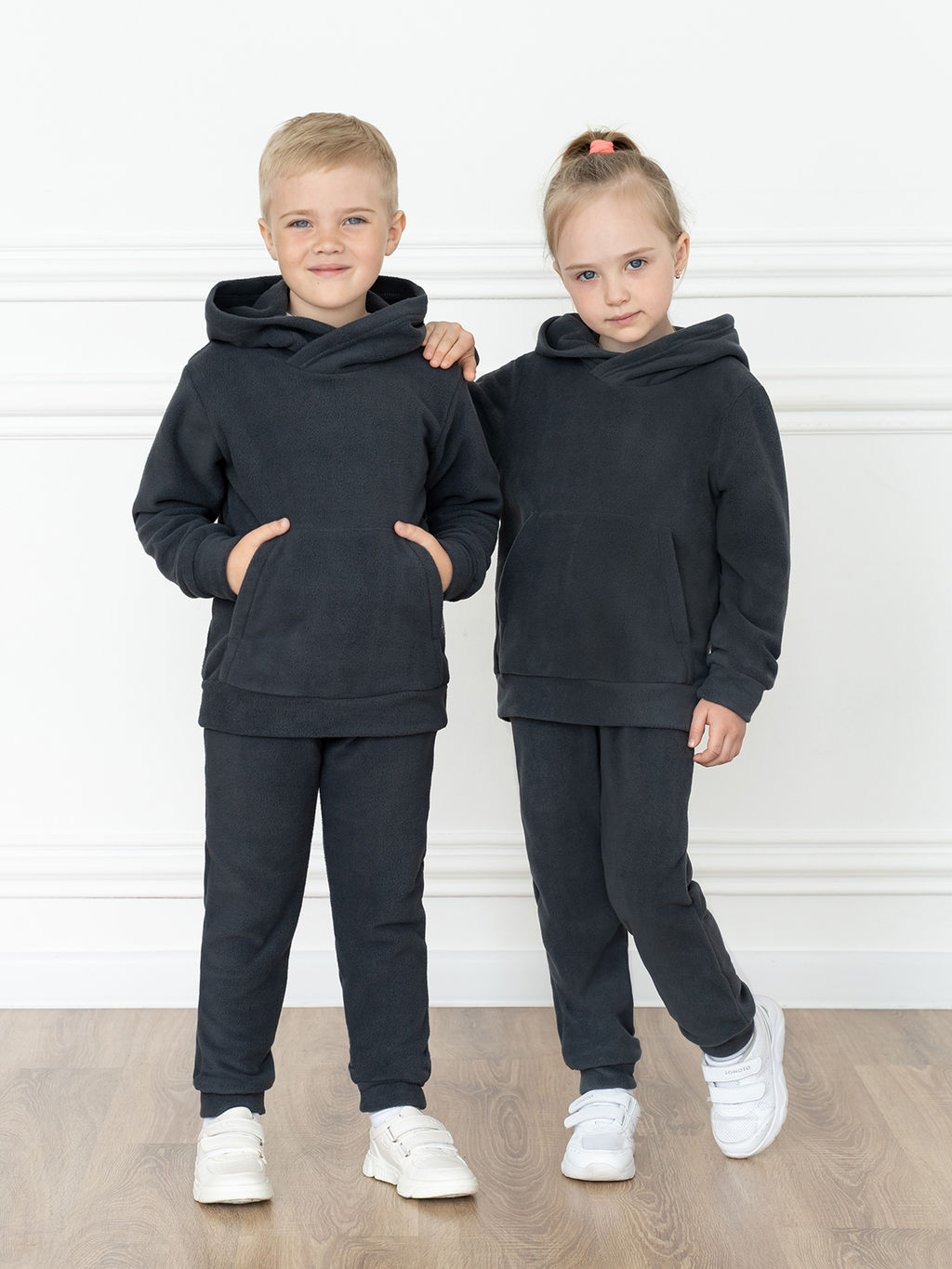Костюм детский флисовый антрацит 7043г(ш) (104, 56)