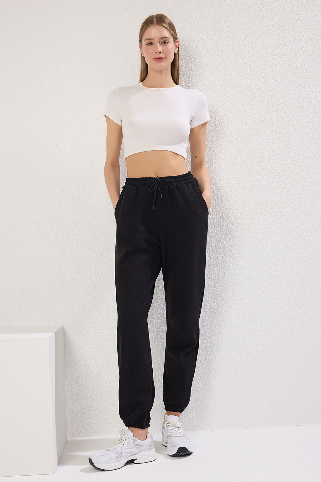 Siyah Selanik Rahat Kal?p Cepli Orme Spor Esofman Alt? TWOAW21EA0168
