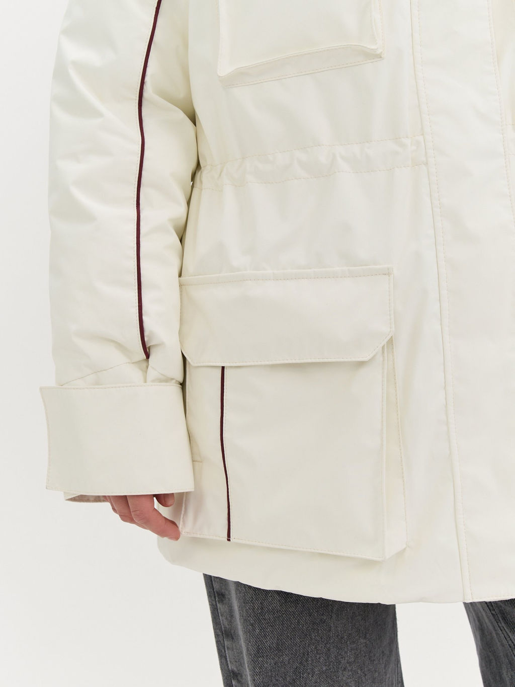 Парка демисезонная с контрастным кантом "Молоко" женская