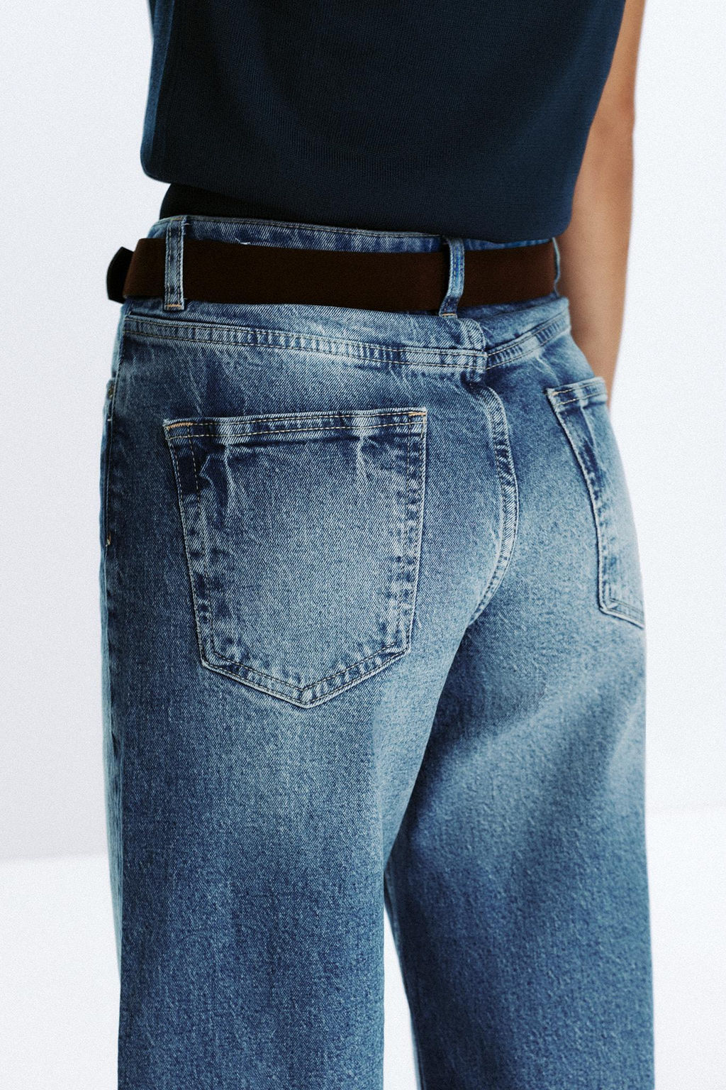 Z.10 HIGH-WAIST BELTED CULOTTES JEANS - Zara фото 7