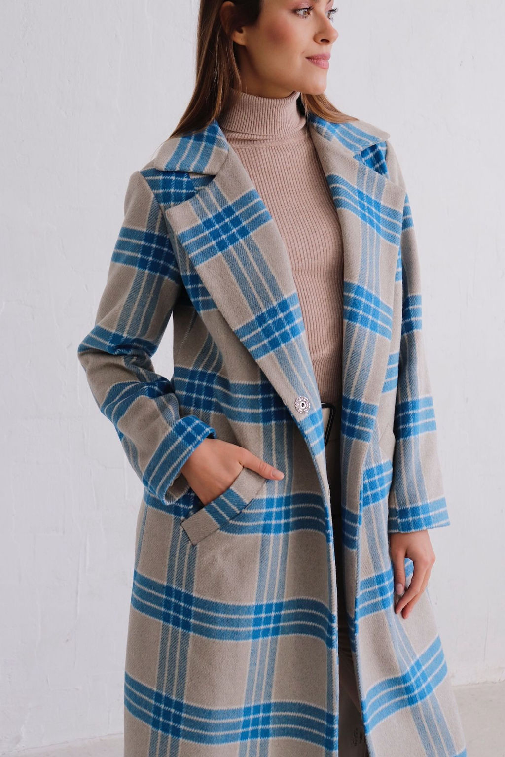 8395 Удлинённое пальто Hilton серо-голубое в клетку - Martichelli фото 8