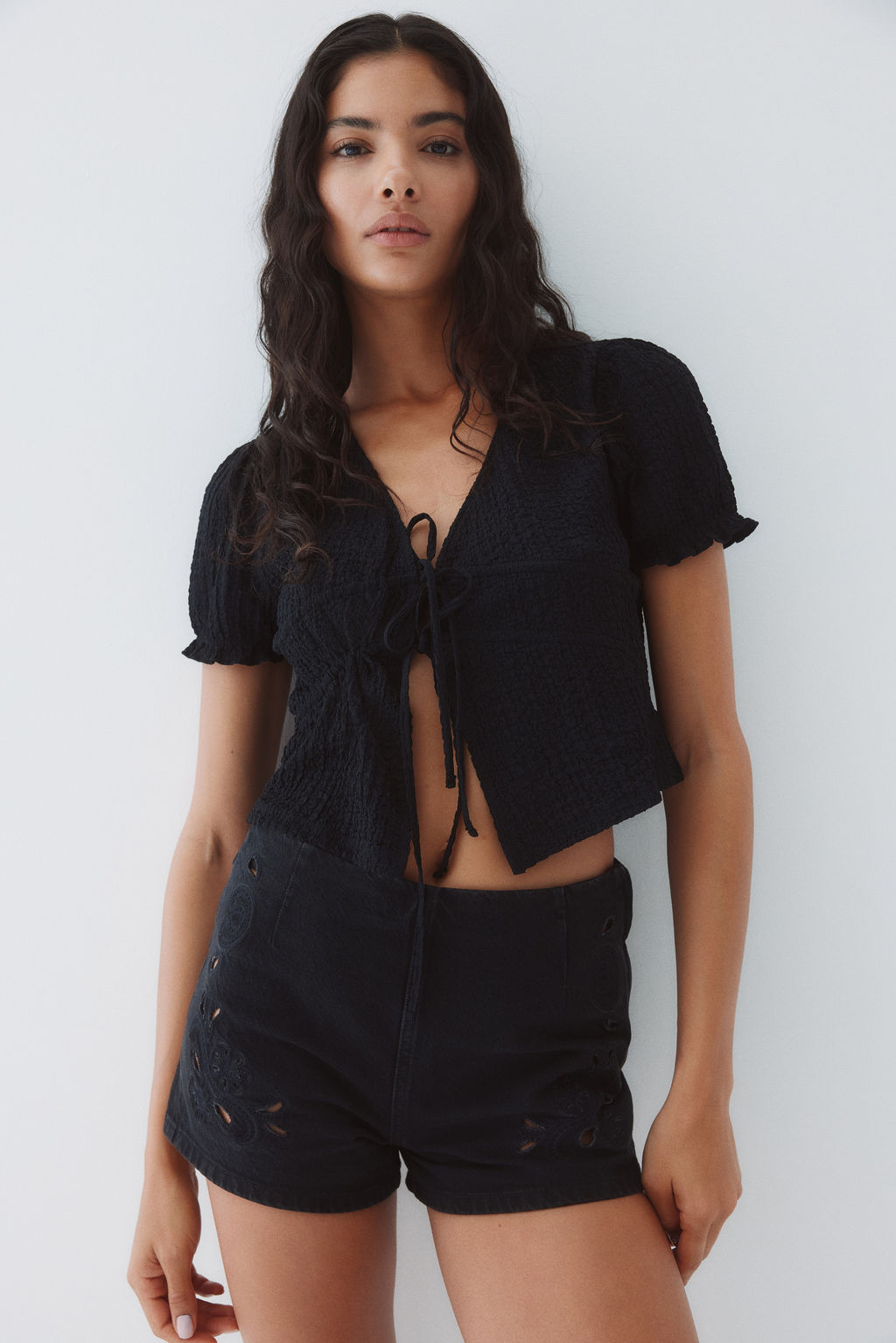 Top arrugado con lazada doble - H&m фото 4