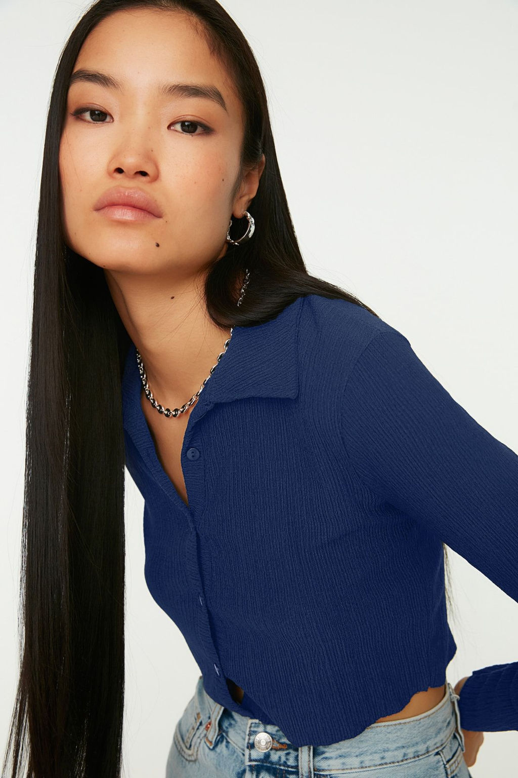 Gri Dugmeli Fitted/Vucuda Oturan Polo Yaka Burumcuk/Dokulu Crop Orme Bluz TWOAW22BZ0241 - Trendyolmilla фото 9