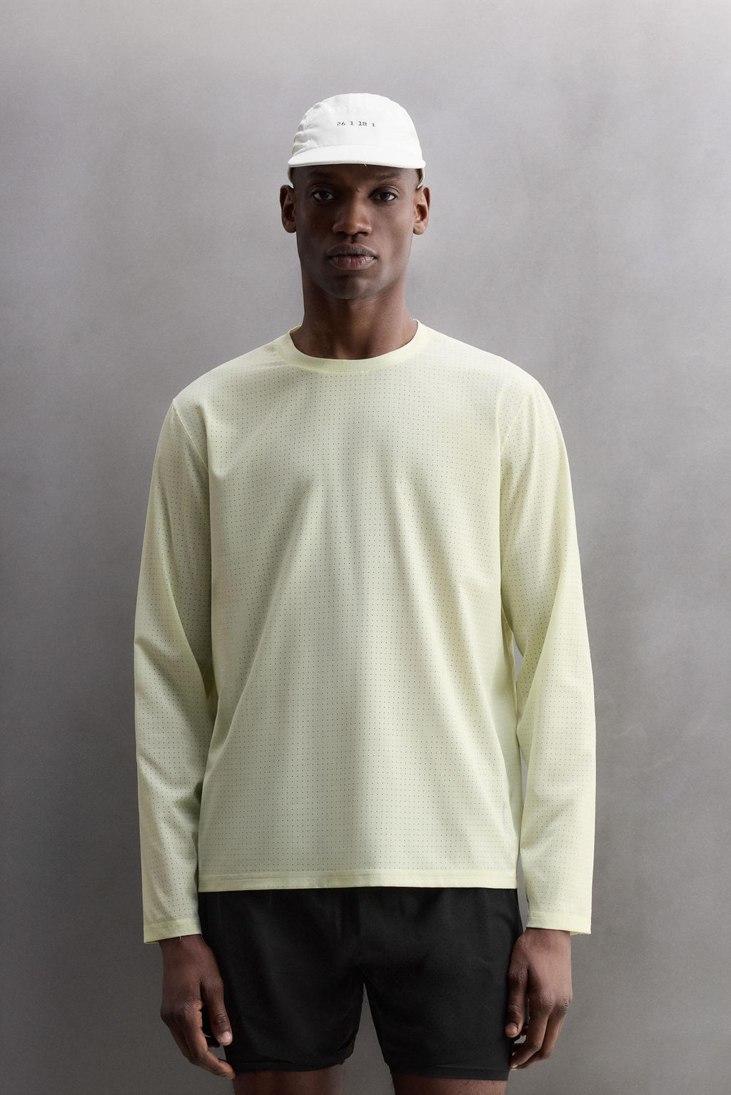 PERFORATED LONG SLEEVE T-SHIRT - Zara фото 2