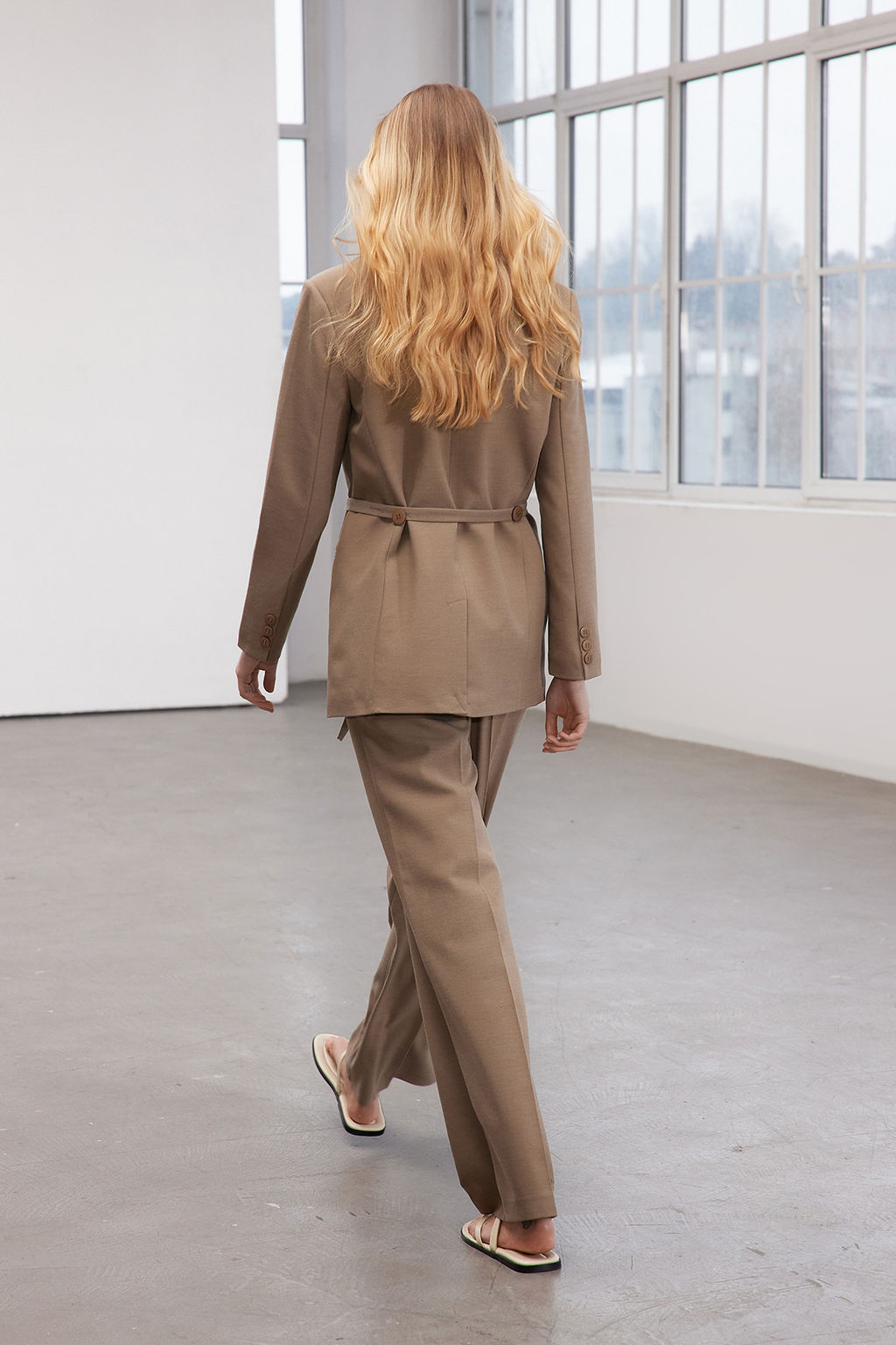 TRENDYOLMILLA Limited Edition Tas Baglama Detayl? Poliviskon Dokuma Blazer Ceket TWOSS24BC00037 фото 6