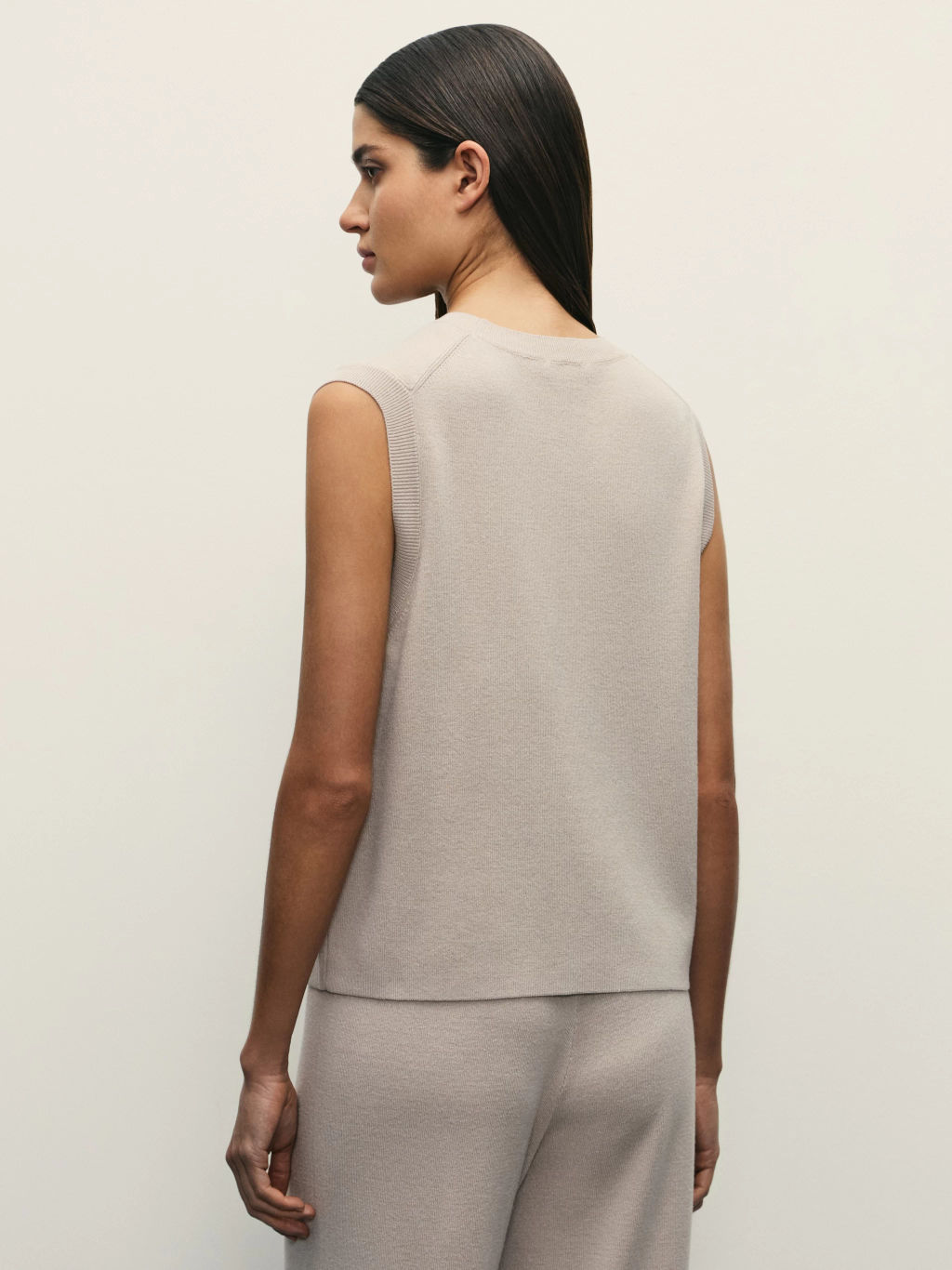 Вязаный жилет прямого кроя / Zarina  фото 5