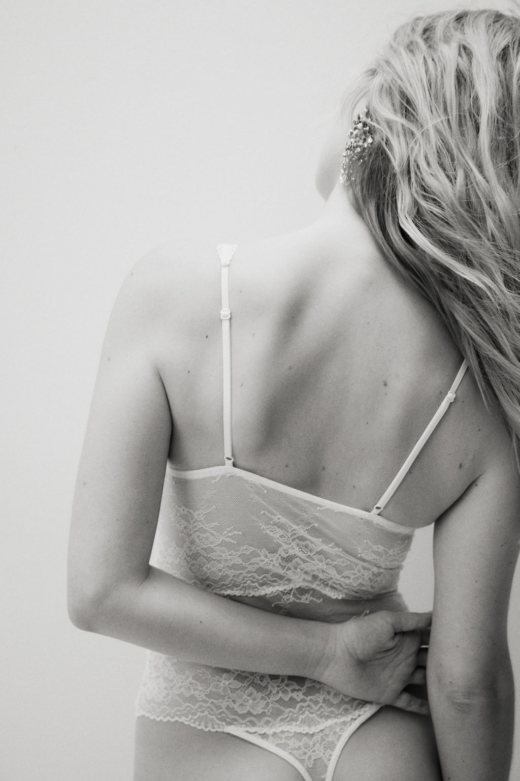 Body tanga de encaje con copas acolchadas - H&m фото 7