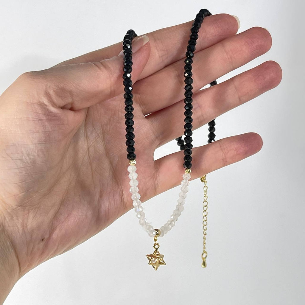 Колье из черной Шпинели и Лунного камня с подвеской 42 см +