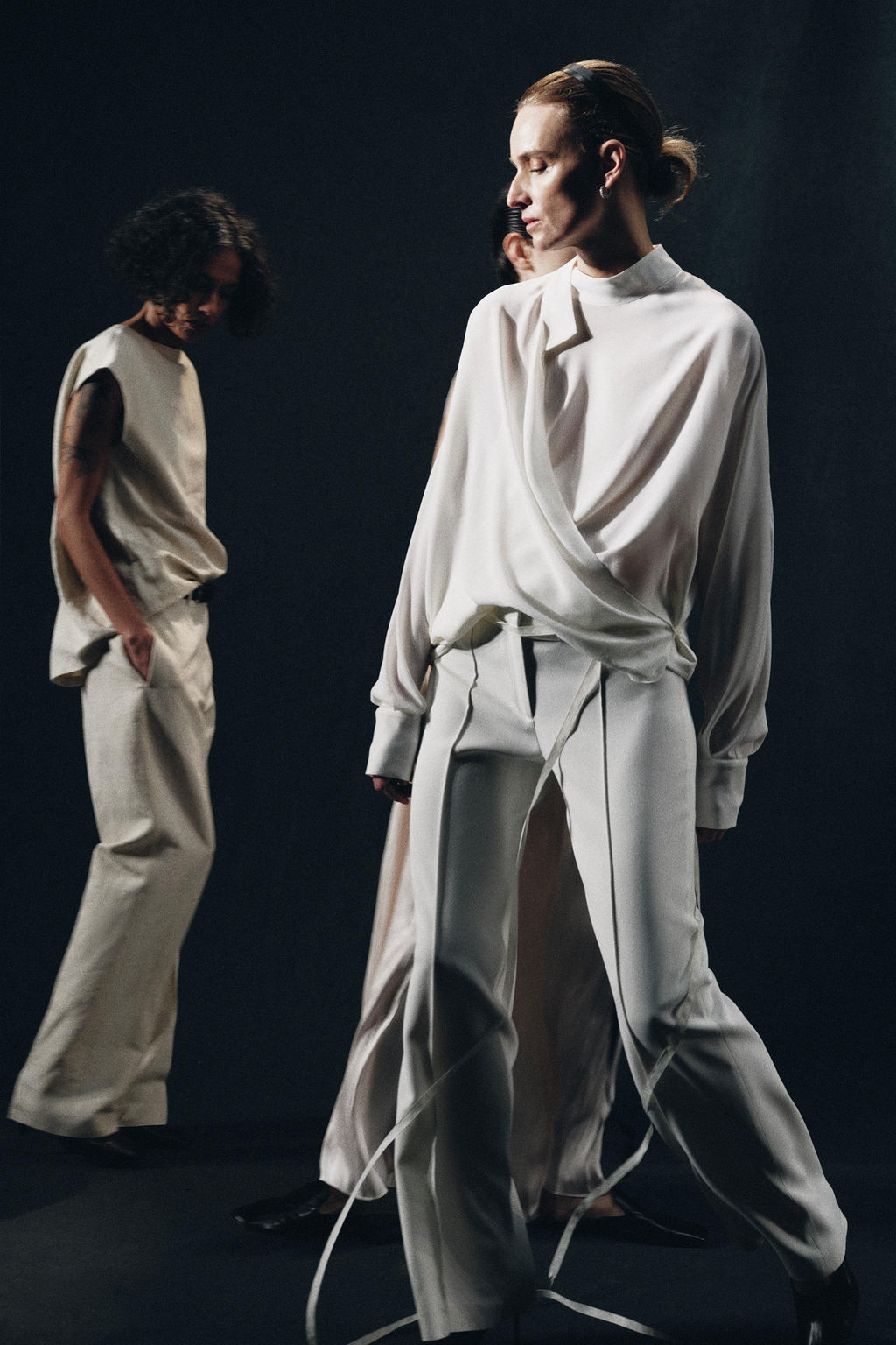 BLUSA CRUZADA FLUIDA ZW COLLECTION / Crudo - Zara фото 2