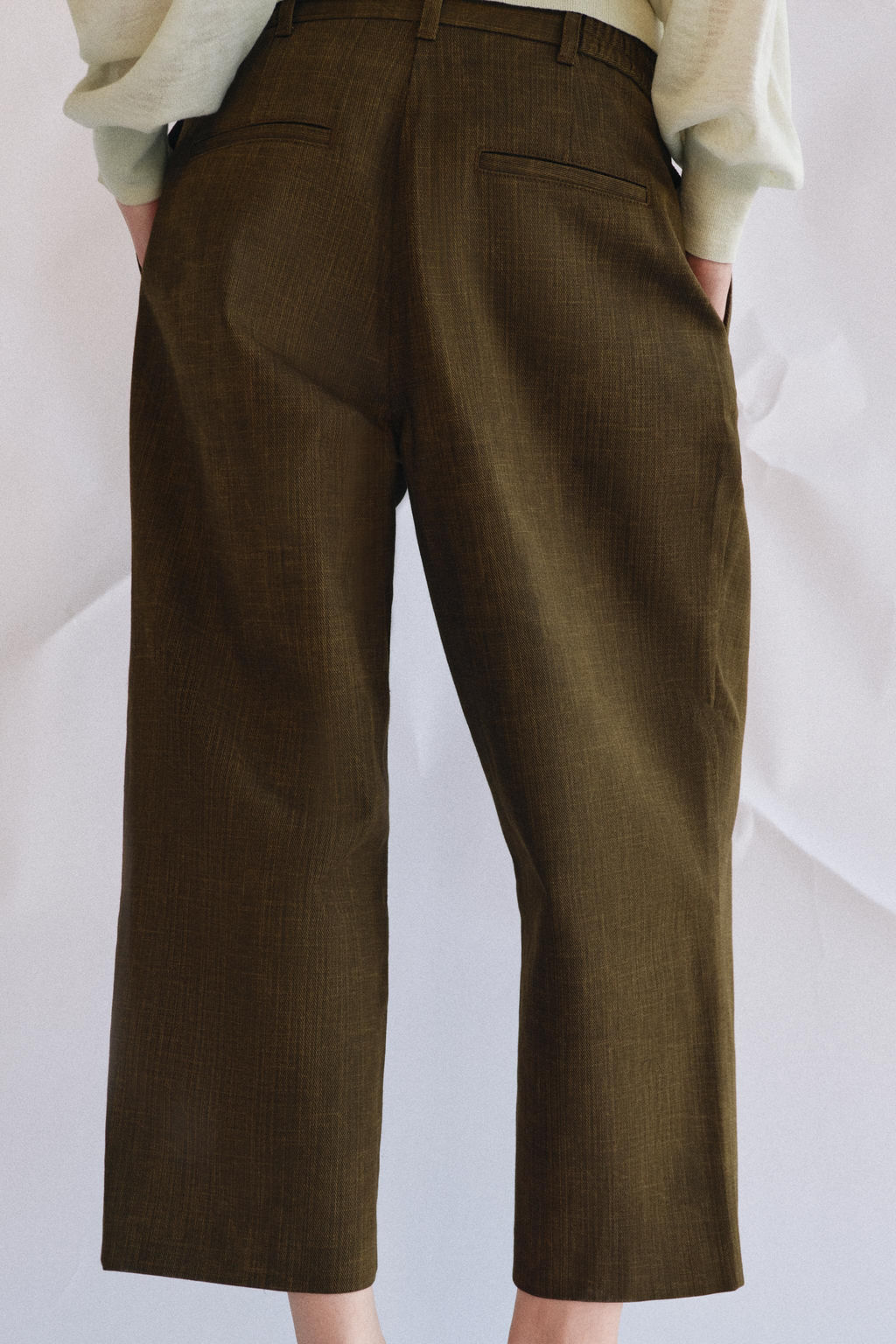 PANTAL?N CROPPED PINZAS ZW COLLECTION / Khaki - Zara фото 9