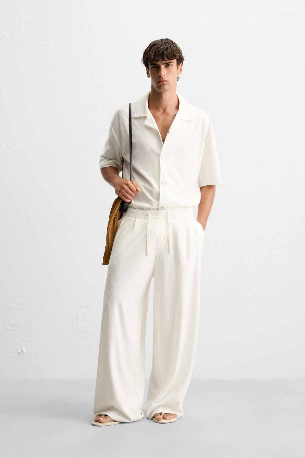 RELAXED FIT TEXTURED TROUSERS