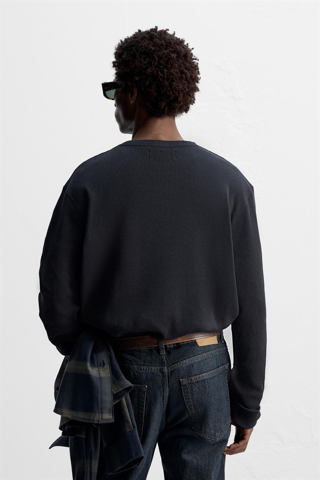 T-SHIRT IN CHECK TEXTURE - Zara фото 6