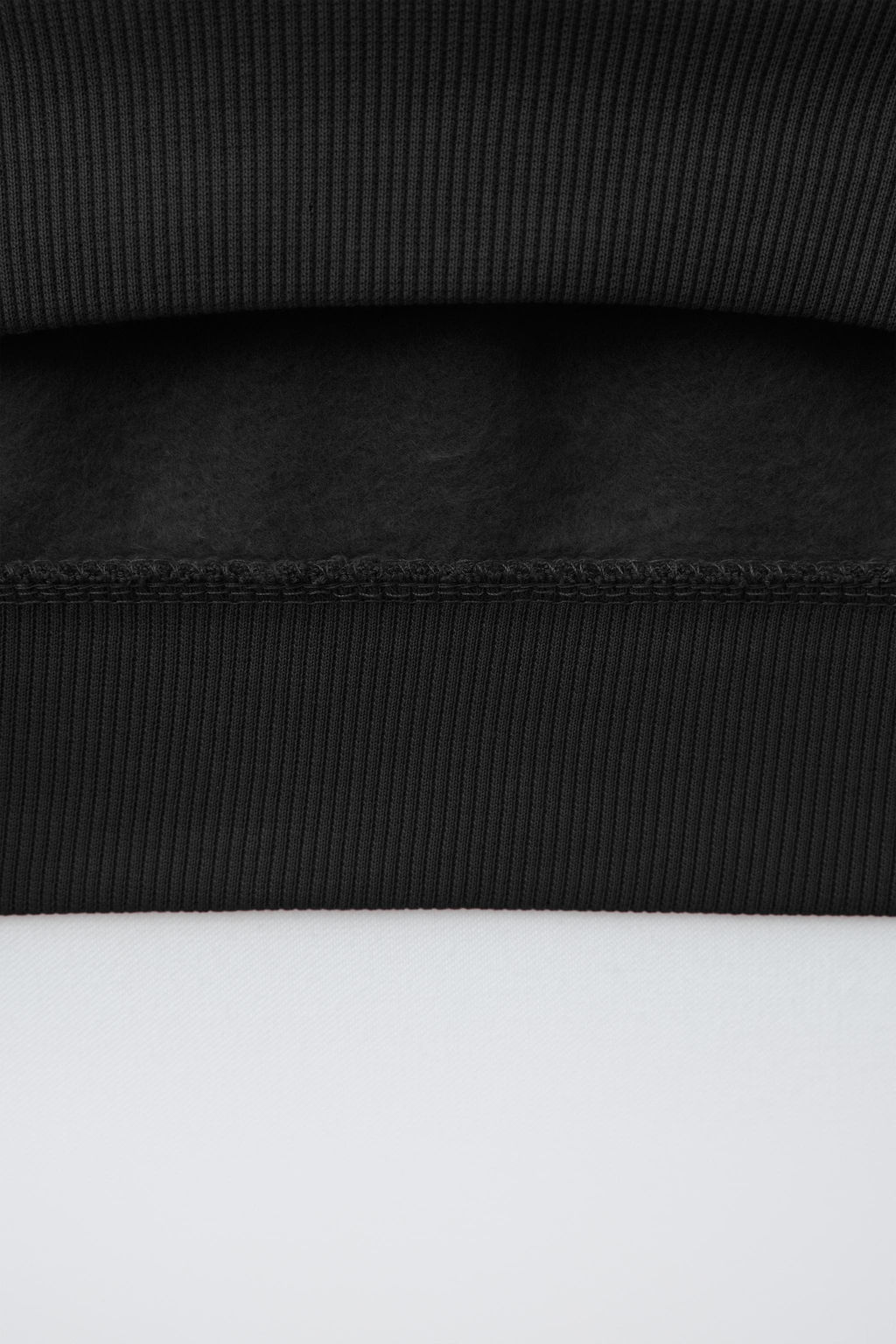 SUDADERA B?SICA / Negro - Zara фото 4