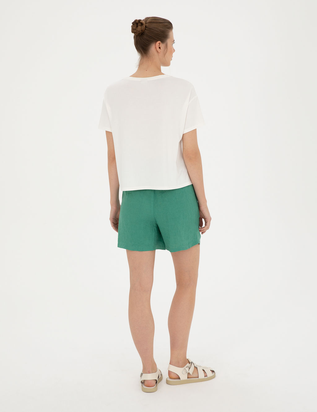 Ye_il Keten Comfort Fit Bermuda _ort