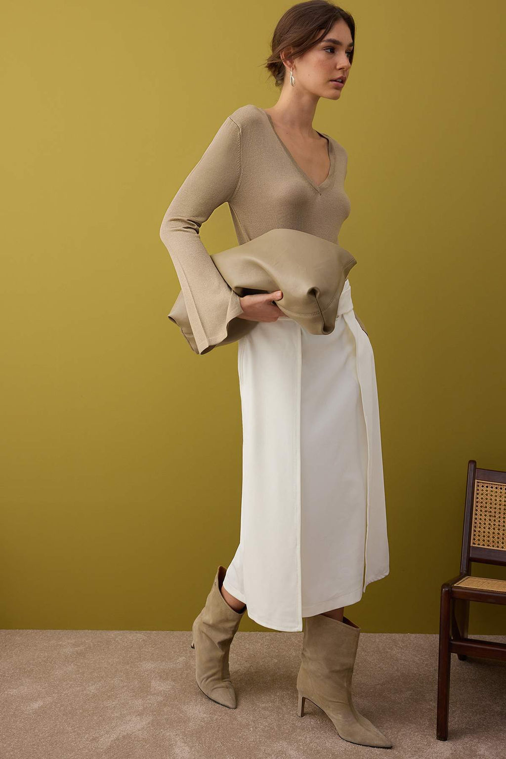 Siyah V Yaka Basic Triko Kazak | TWOAW26KZ00101 - Trendyolmilla фото 12