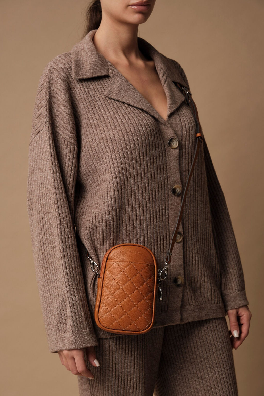 Сумка кожаная Azaro 30832 оранжевый фрукт