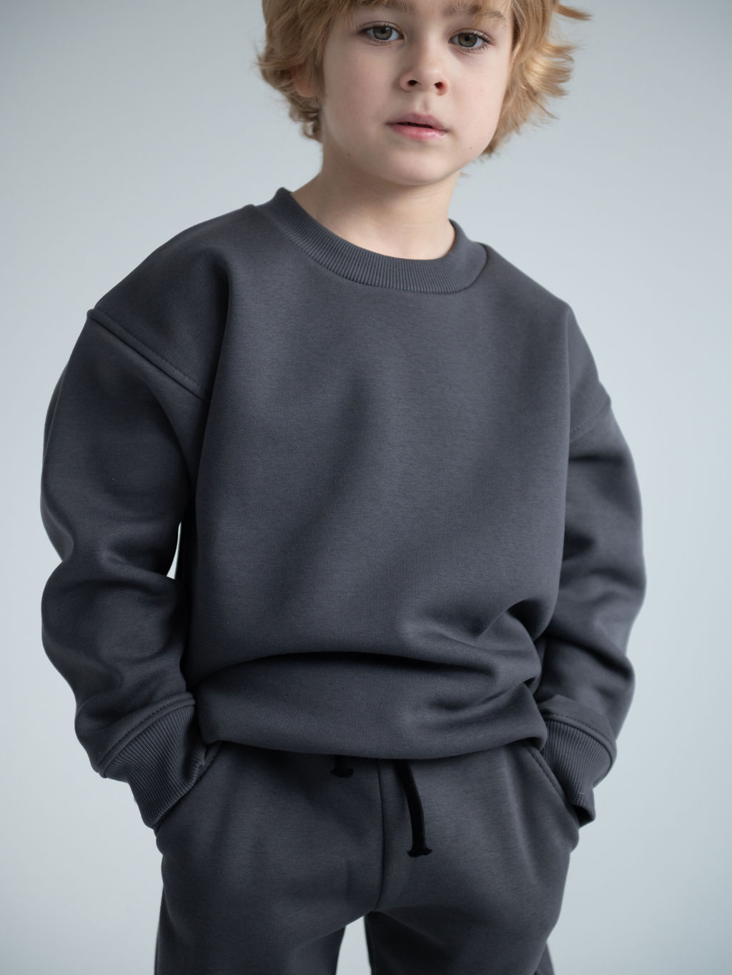 Костюм детский трикотажный с начёсом, тем.серый - Lesi kids фото 3