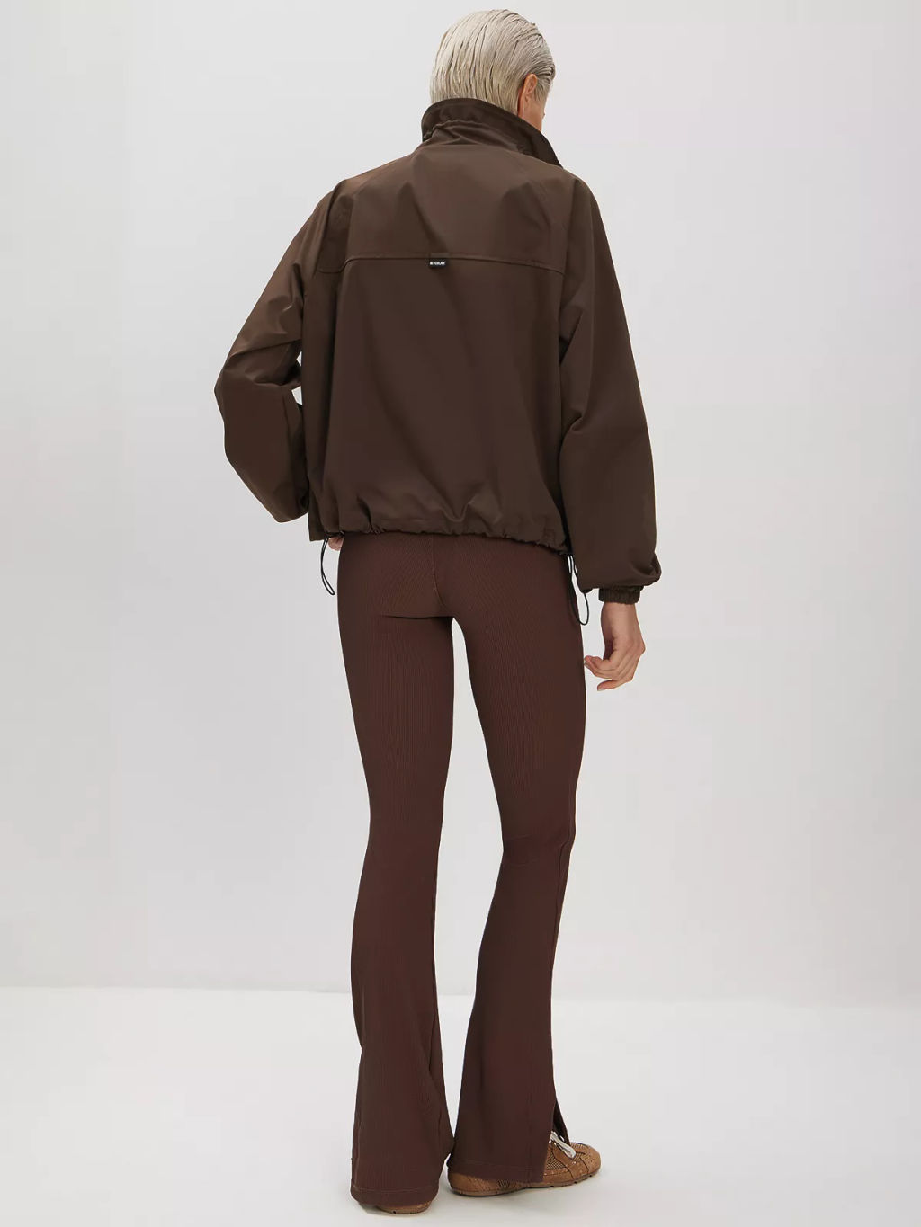 Ветровка демисезонная