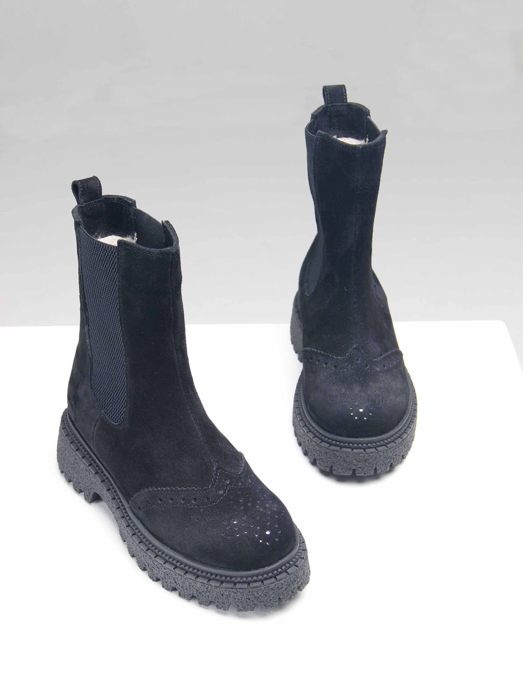 Челси 360.P.asteria.bl черный замша/Байка