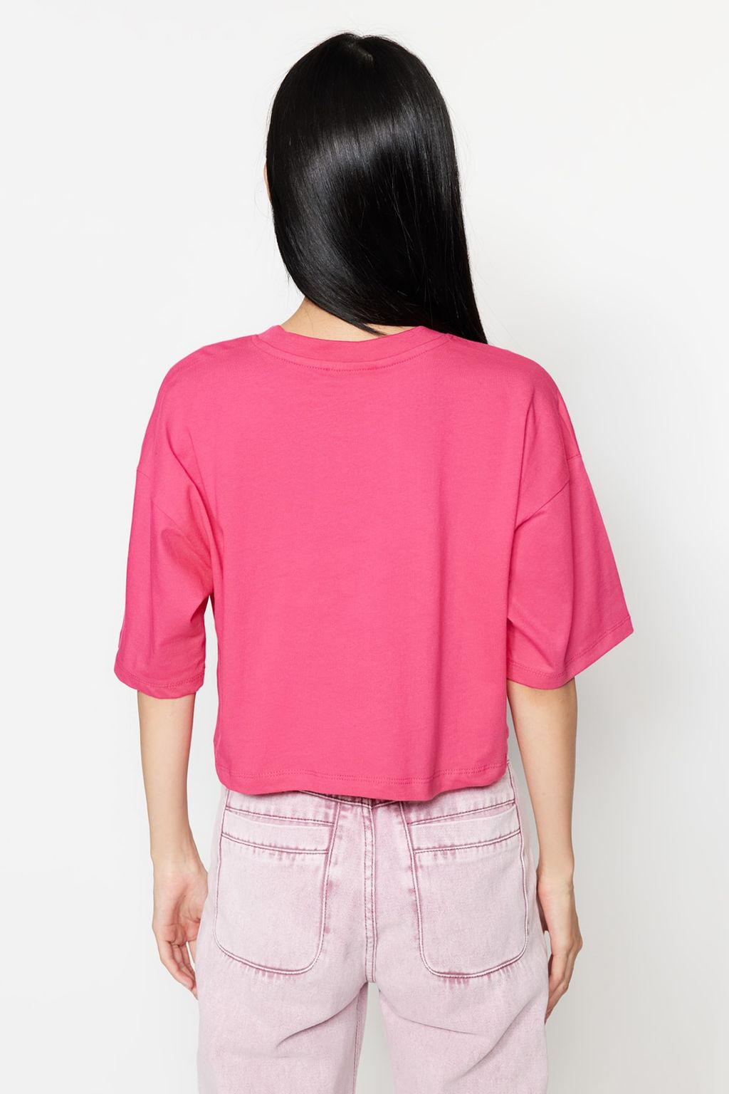 Premium Fusya Relaxed/Rahat Kal?p %100 Kal?n Pamuklu Crop Orme T-Shirt TWOSS23TS00038
