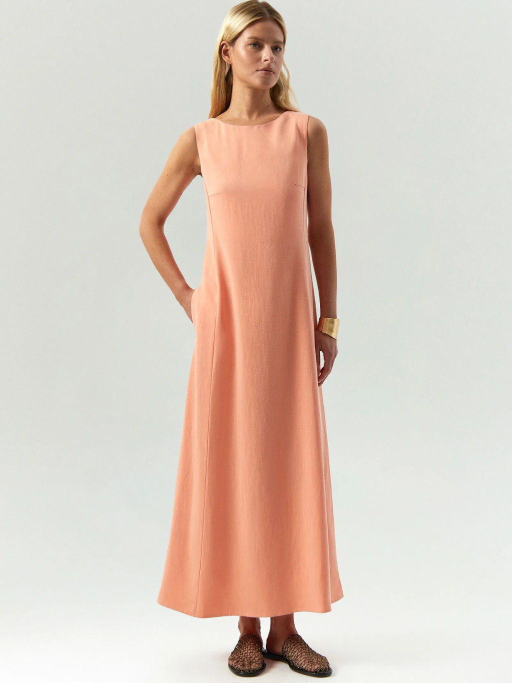 EMKA / Платье макси со шнуровкой на спине с добавлением льна  фото 2