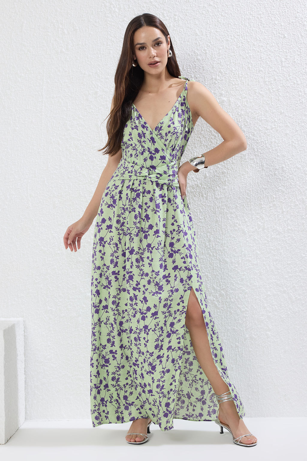 Yesil Animal A Kesim Y?rtmacl? Maxi Dokuma Elbise TWOSS23EL01892