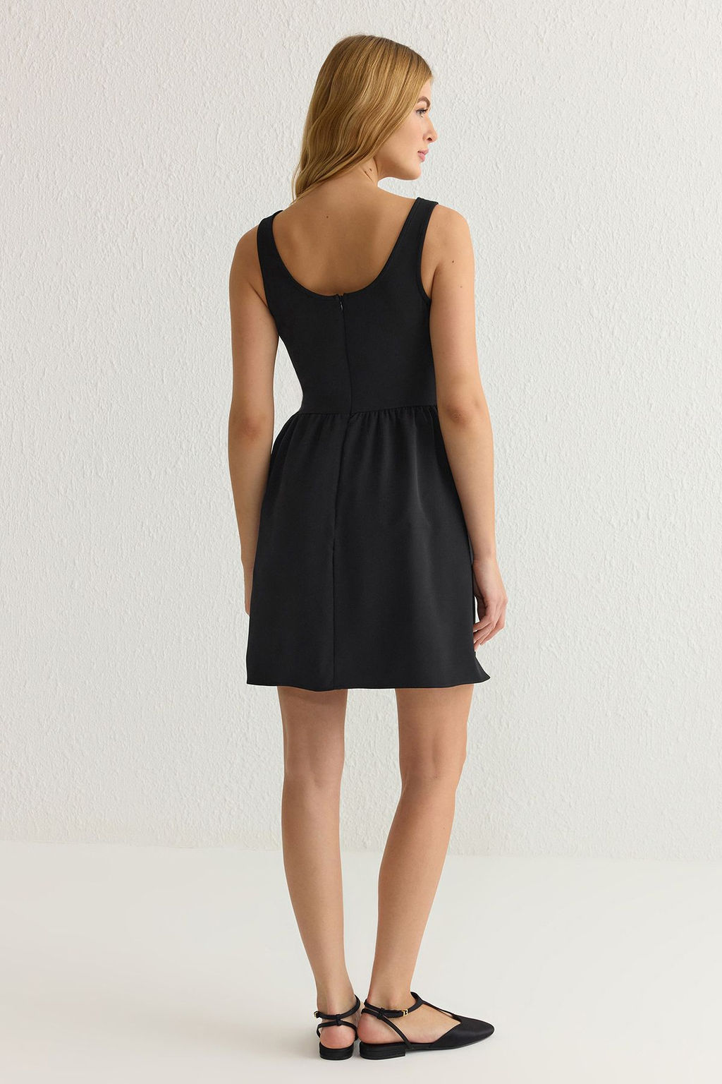 TRENDYOLMILLA Siyah A Kesim Etegi Hacimli Mini Dokuma Elbise TWOSS25EL00320 фото 10