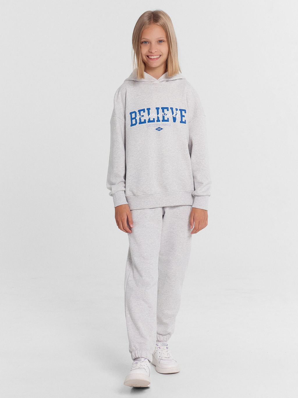 Комплект для девочек (худи, брюки) серый с печатью - Mark formelle фото 2