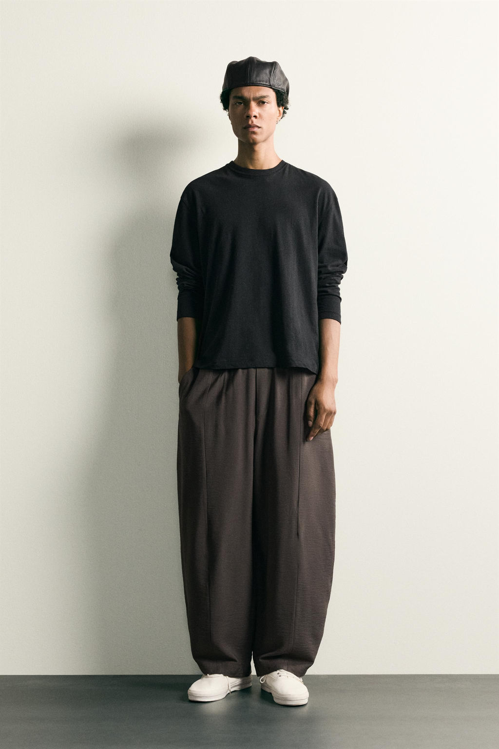 PANTAL?N FLUIDO BALLOON FIT / Gris