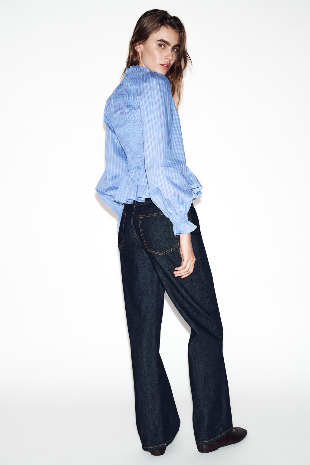 STRIPED SMOCKED SHIRT - Zara фото 4