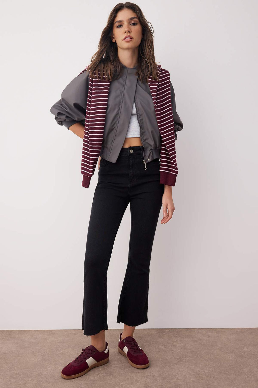 TRENDYOLMILLA Antrasit Yuksek Bel Crop Flare Jeans TWOAW21JE0159  фото 2
