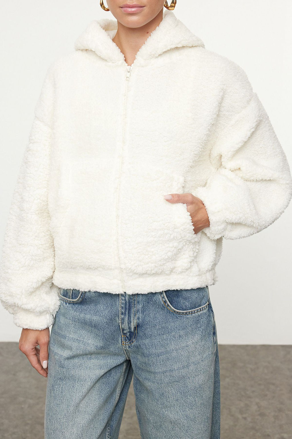 TRENDYOLMILLA Koyu Bej Pelus Regular/Normal Kal?p Kapusonlu Fermuarl? Kal?n Orme Sweatshirt TWOAW25SW00238 фото 3