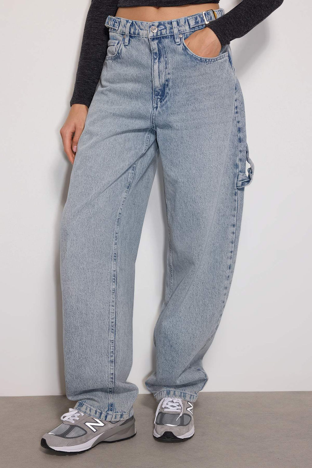 TRENDYOLMILLA Koyu Mavi More Sustainable Y?kama Efektli Bol Kesim Yuksek Bel Carpenter Skater Jeans TWOAW24JE00308  фото 47