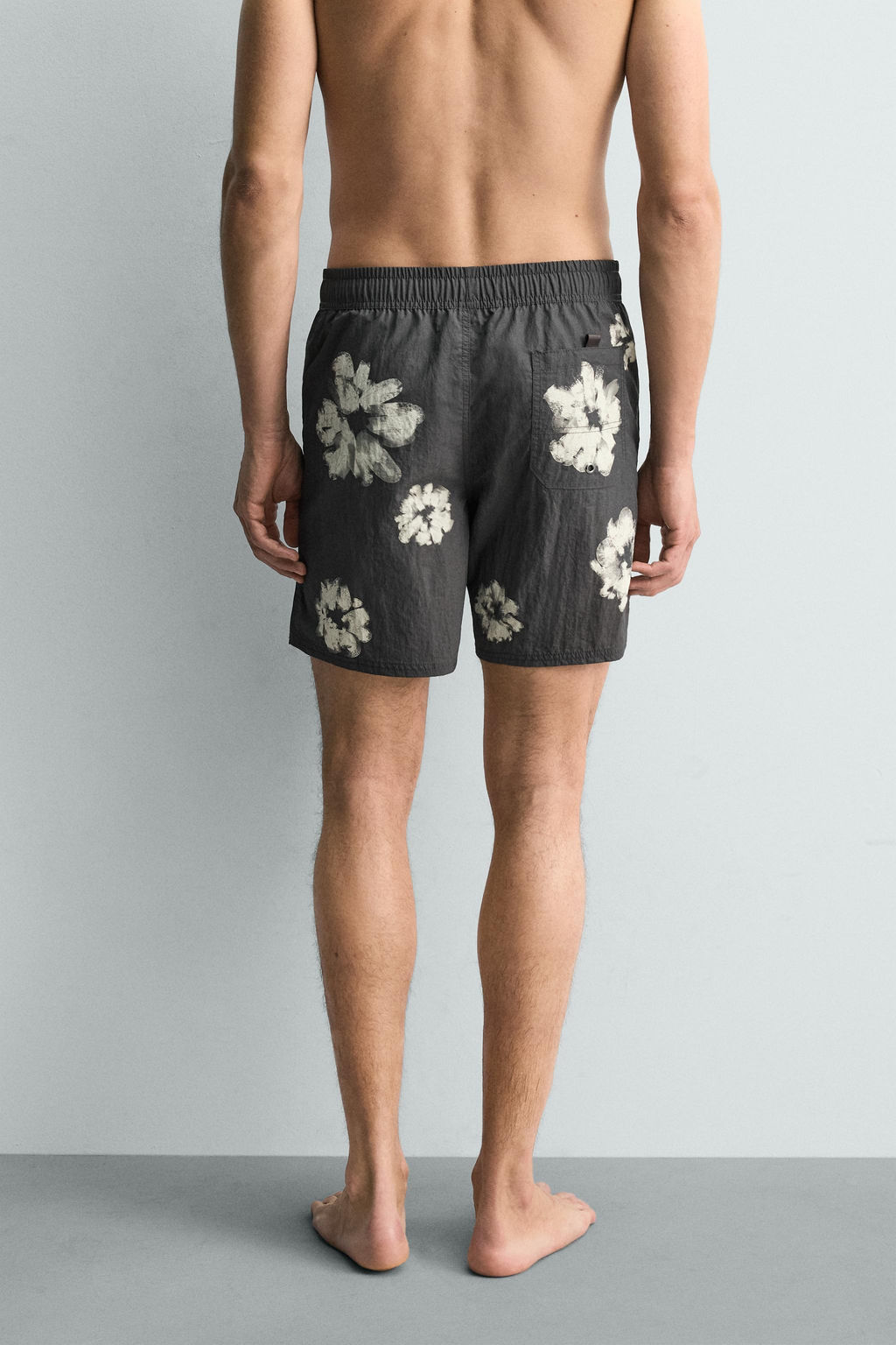 BA?ADOR LARGO ESTAMPADO FLORAL / Gris - Zara фото 8