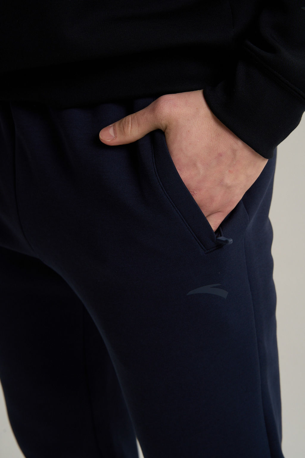 Брюки трикотажные Темно-синий TRN ESSENTIAL Knit Track Pants