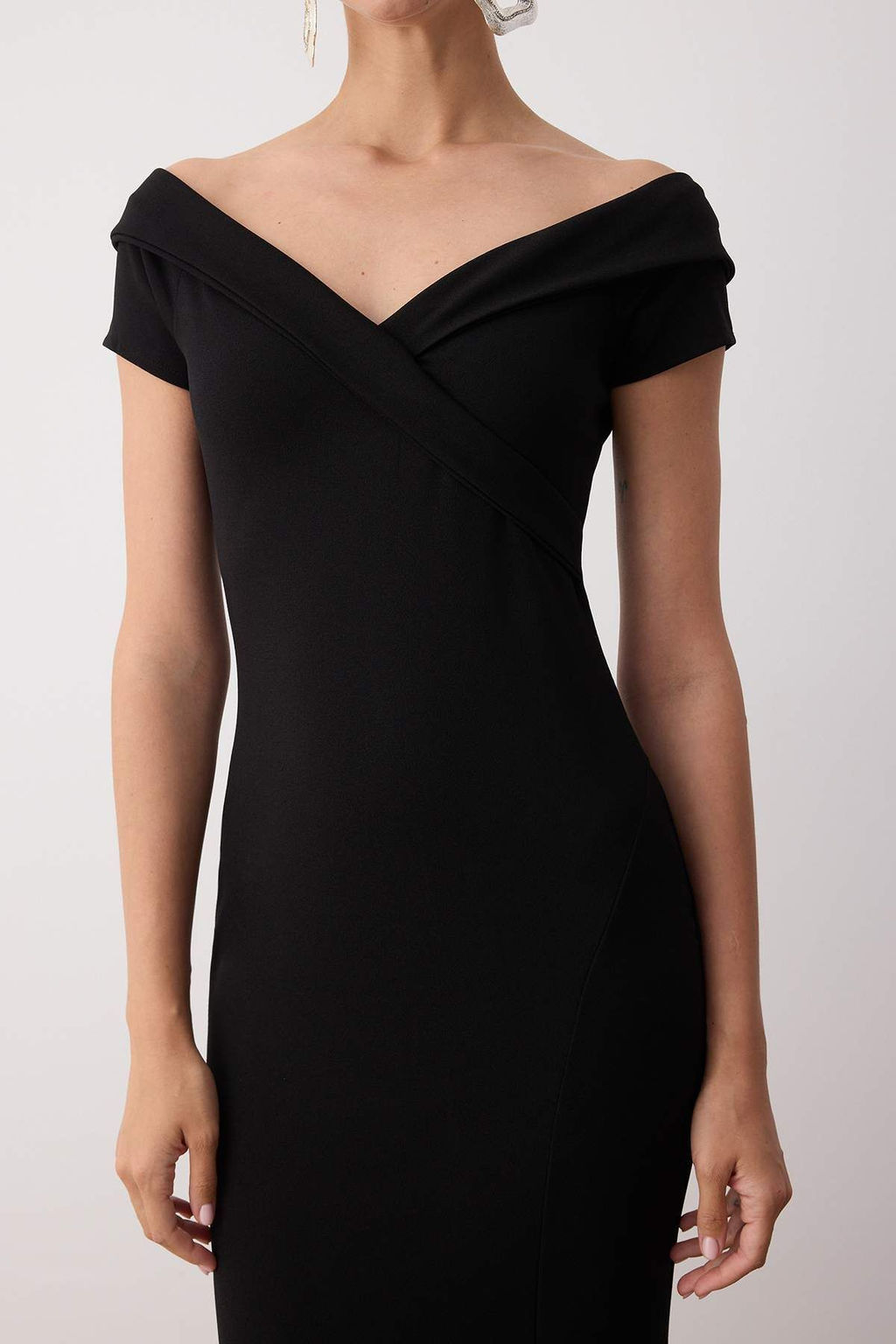 Siyah Carmen Yaka Bal?k Kesim Maxi S?k Abiye Gece Mezuniyet Elbisesi TPRSS25AE00191 - Trendyolmilla фото 3