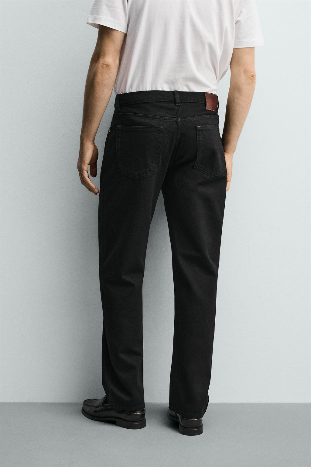 JEANS STRAIGHT FIT / Negro - Zara фото 3