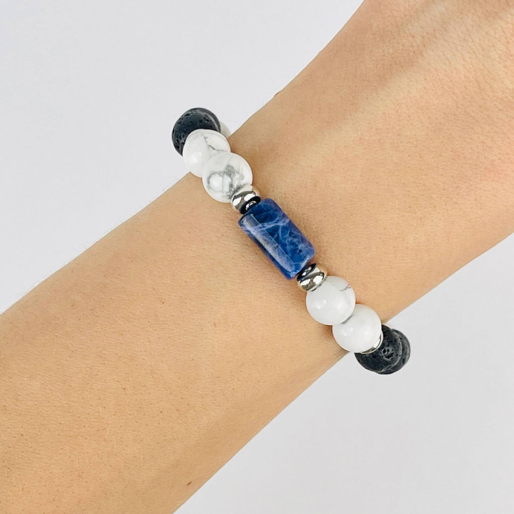 Браслет регулируемый из Лавы, Говлити и Содалита от 19 см