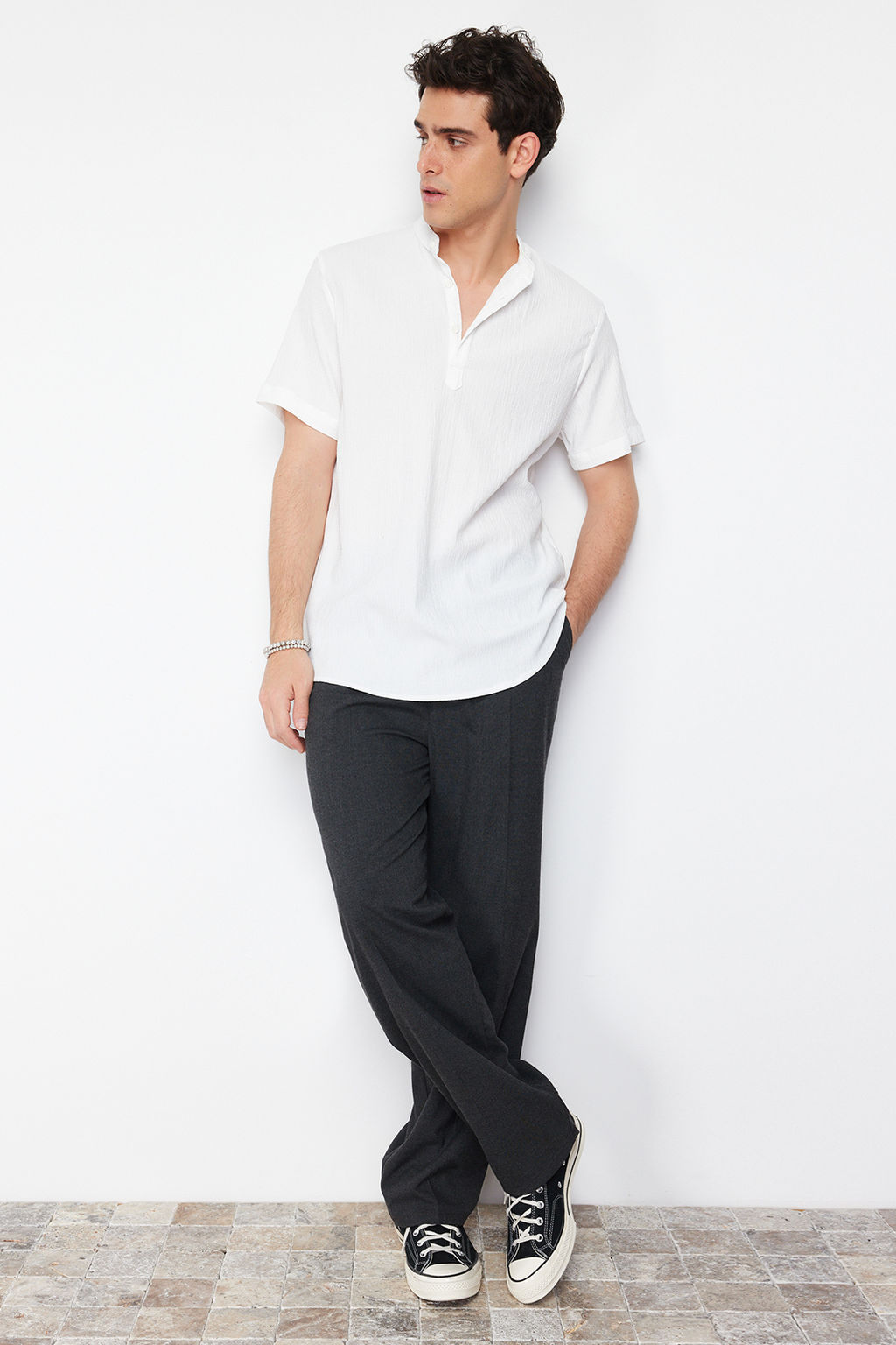 Ekru Regular Fit Yar?m Patl? Orme Rahat Gomlek TMNSS24GO00036