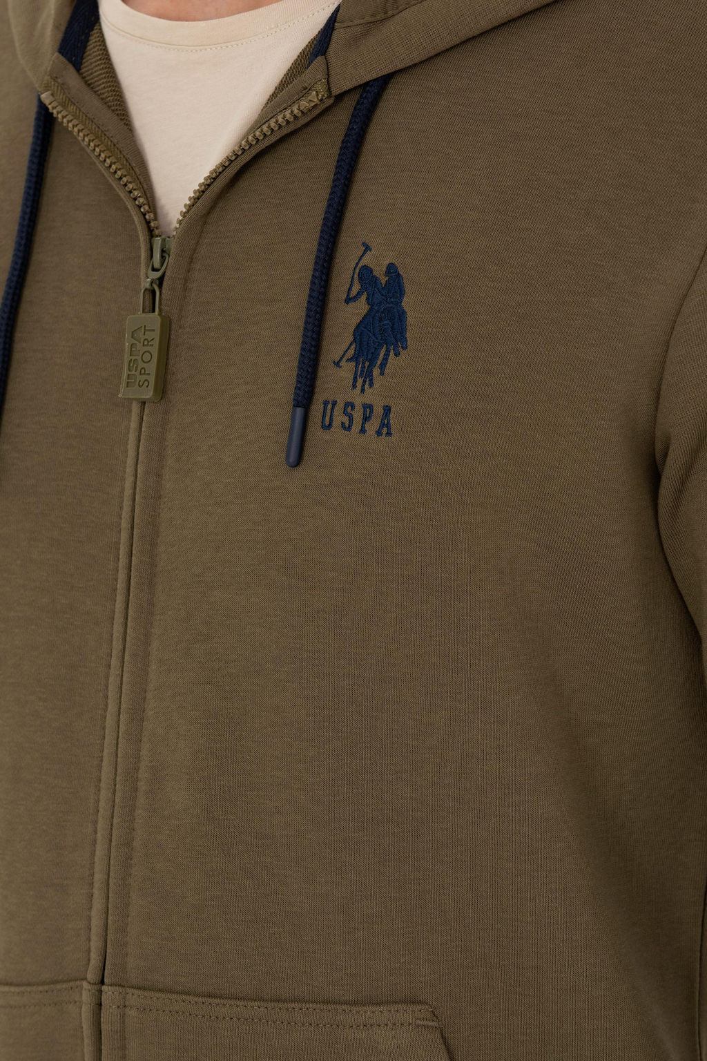 Мужской свитшот цвета хаки Неожиданная скидка в корзине