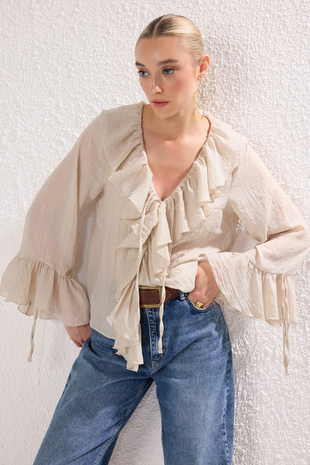 Bej F?rf?rl? Bohem Ince Pamuklu Kumas Uzun Kol Dokuma Bluz TWOSS25BZ00551