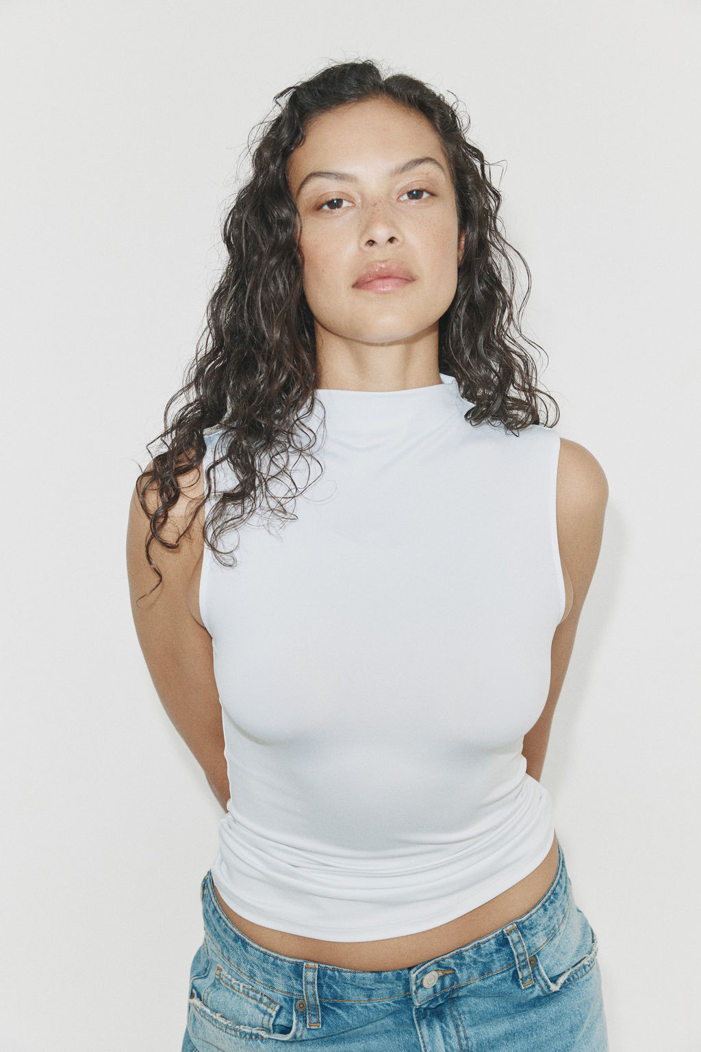 Top de microfibra con cuello perkins - H&m фото 4