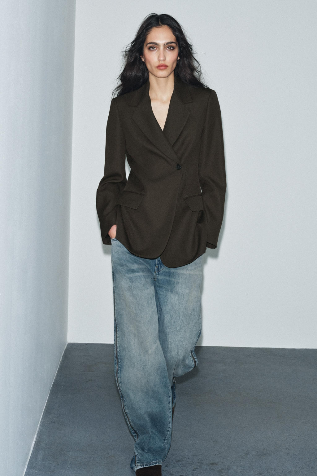 FITTED BLAZER ZW COLLECTION LIMITED EDITION - Zara фото 5