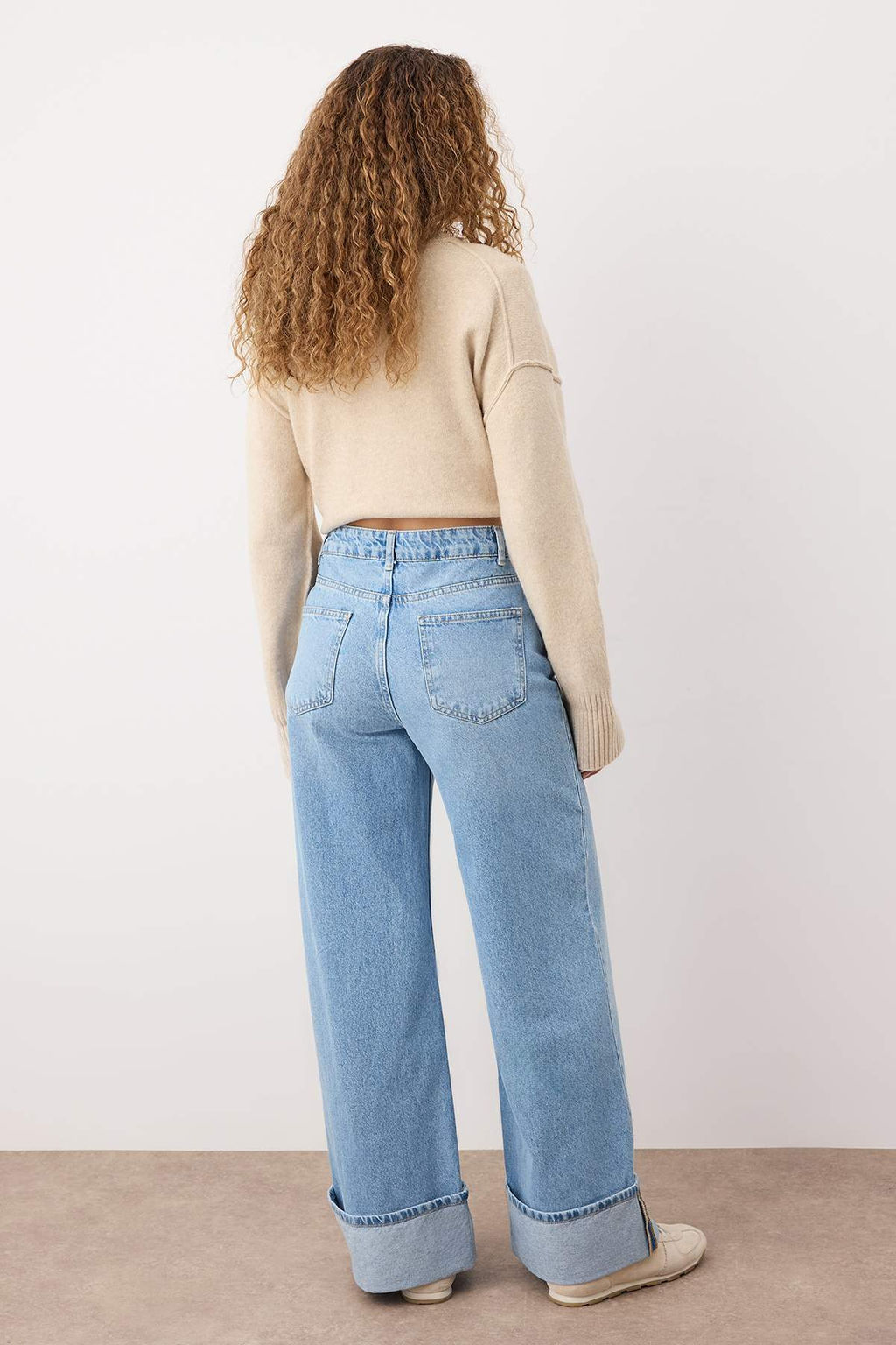 Koyu Mavi Paca Katlamal? Normal Bel Wide Leg Jeans TWOAW26JE00011 - Trendyolmilla фото 11