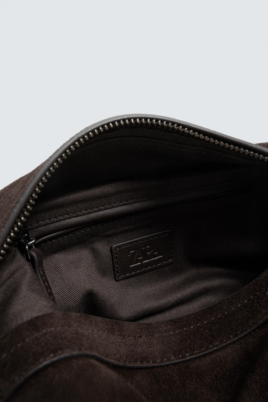 LEATHER TOILETRY BAG - Zara фото 4