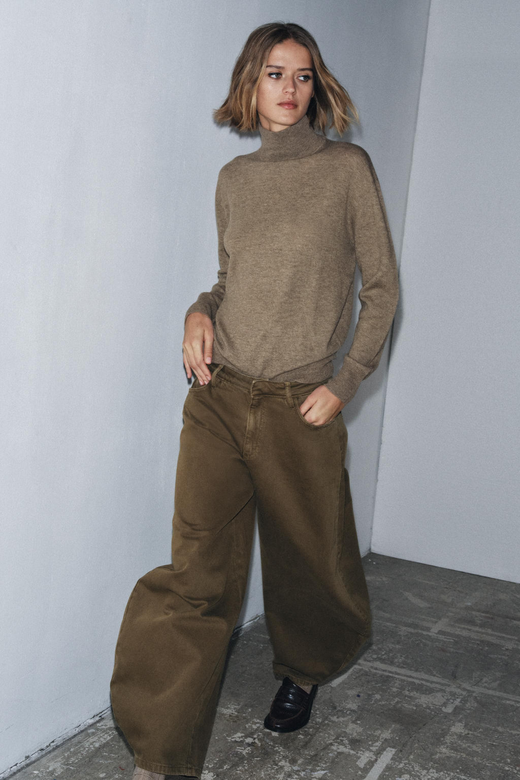 ZW COLLECTION BALLOON MID-WAIST JEANS - Zara фото 5