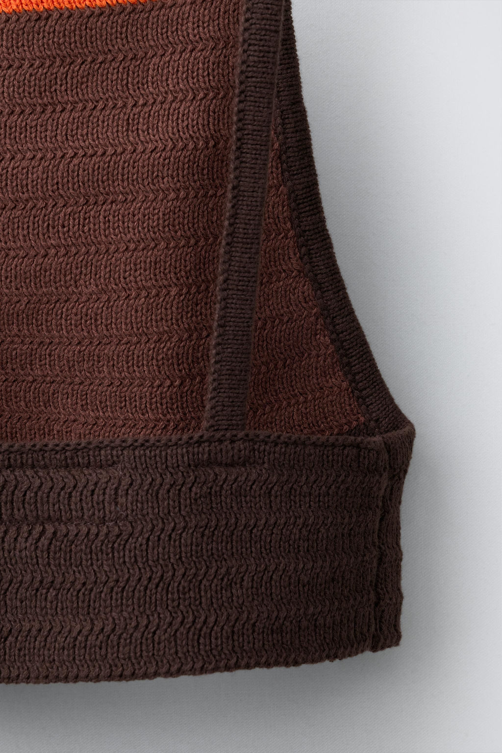TOP PUNTO CROCHET RAYA CONTRASTE / Marr?n - Zara фото 5