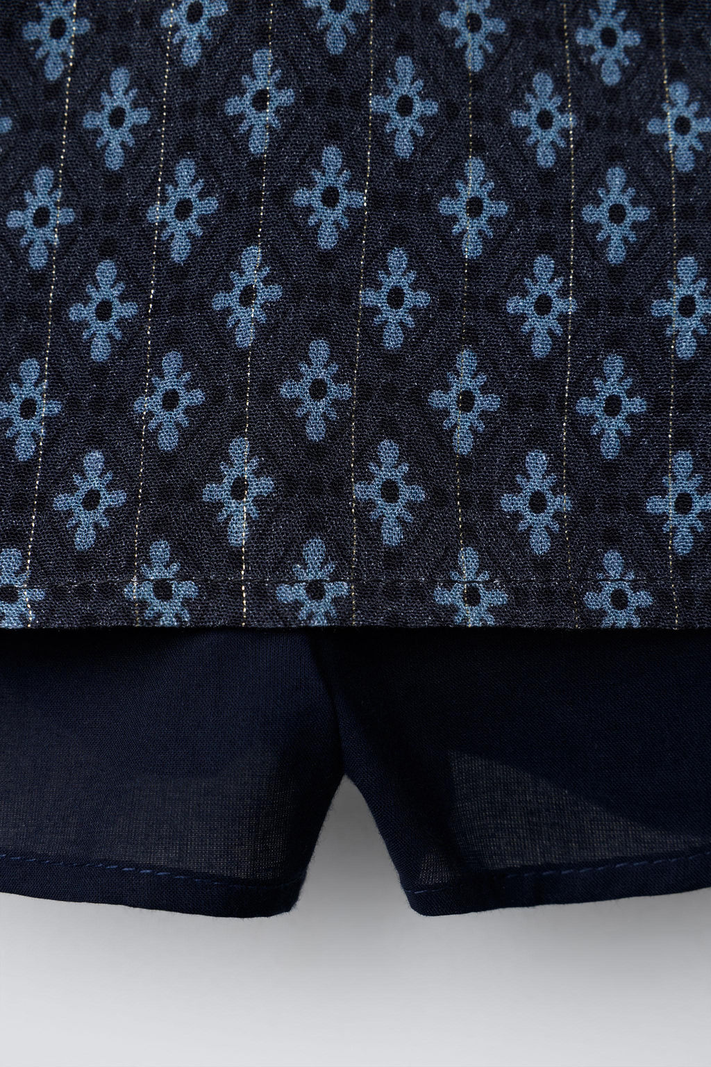 BERMUDA SKORT WITH SHINY FLORAL PRINT - Zara фото 4